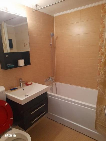 Apartament cu 3 camere decomandat în Dristor