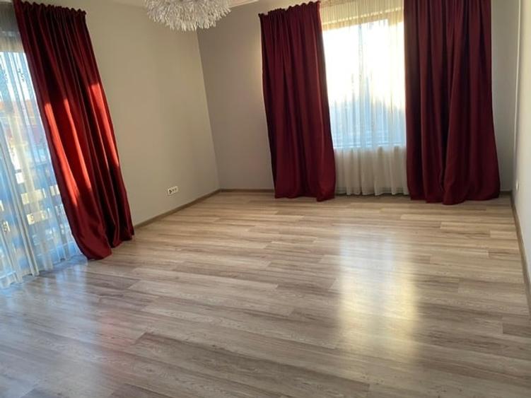 Casă individuală cu 5 camere cu Teren 600 Mp în Someșeni