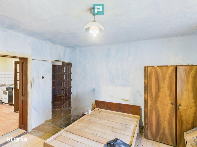 Casă cu 6 camere cu Teren 1234 Mp în Diosig