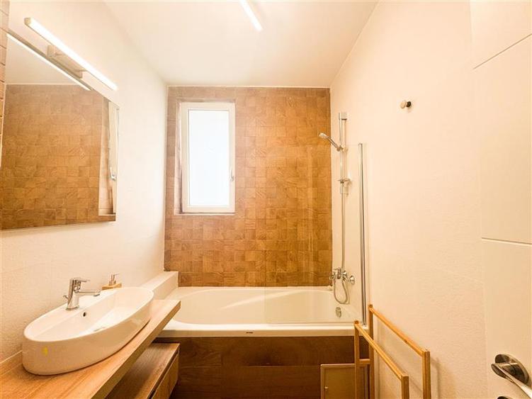 Apartament cu 2 camere semidecomandat în Floreasca