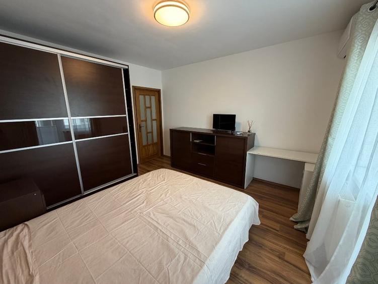 Apartament cu 2 camere decomandat, mobilat în Zorilor