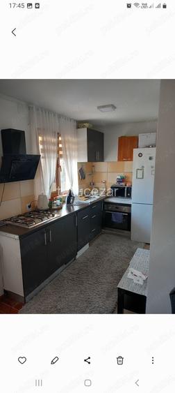 Vand apartament casa 3 camere
