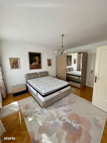 Apartament cu 2 camere decomandat în Centrul Istoric