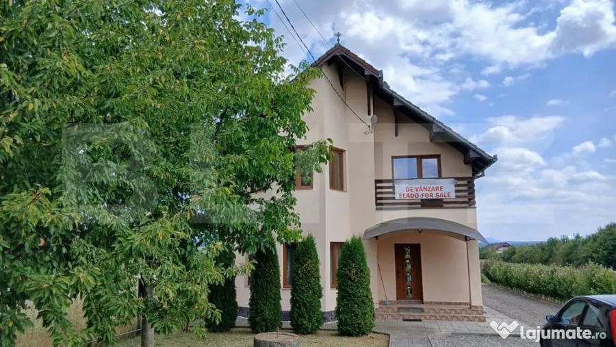 Vila de vanzare in Reghin! - 1