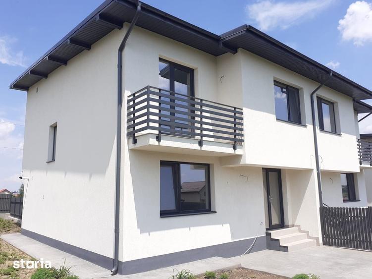 Casă cu 4 camere cu Teren 250 Mp în Valea Lupului