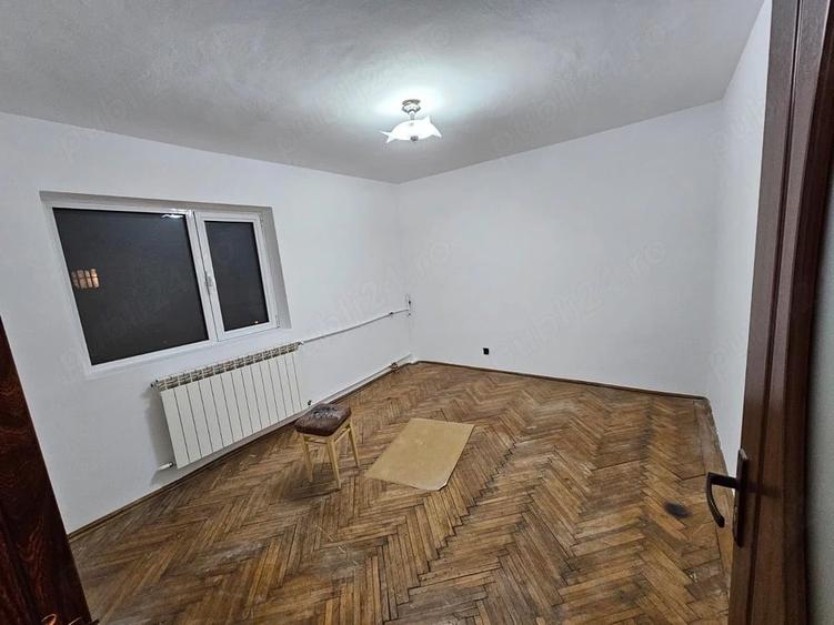 Apartament cu 2 camere semidecomandat în Exterior Vest