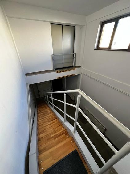 Spațiu comercial, de 1,500 mp, în Freidorf