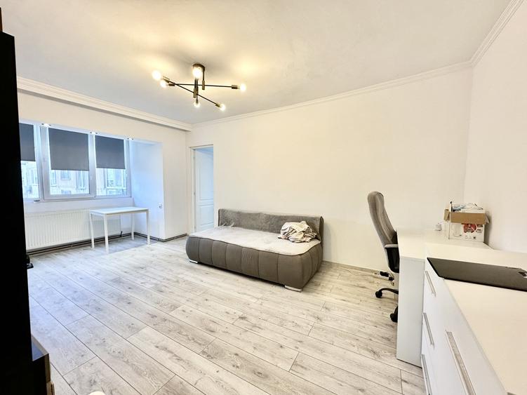 Apartament cu 2 camere semidecomandat, mobilat în Spitalul Județean
