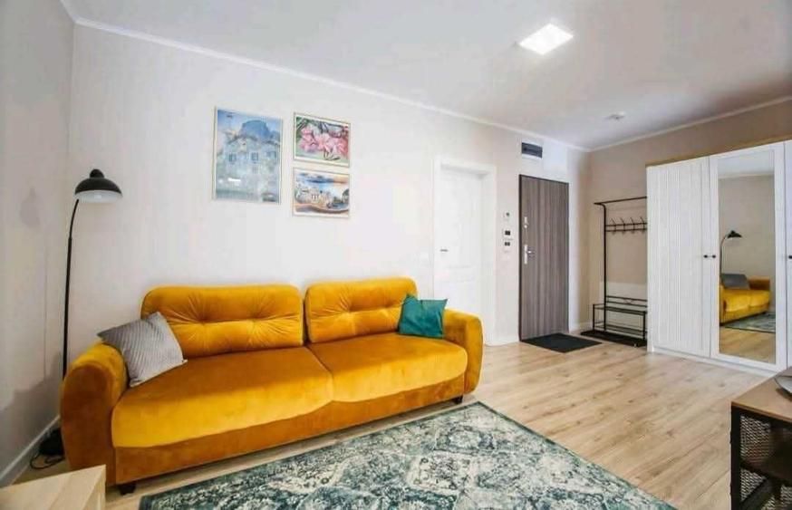 Apartament cu 2 camere decomandat în Exterior Vest