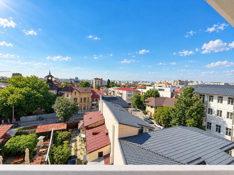 Apartament cu 3 camere decomandat în Eminescu