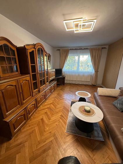 Apartament cu 2 camere decomandat în Mihai Viteazul