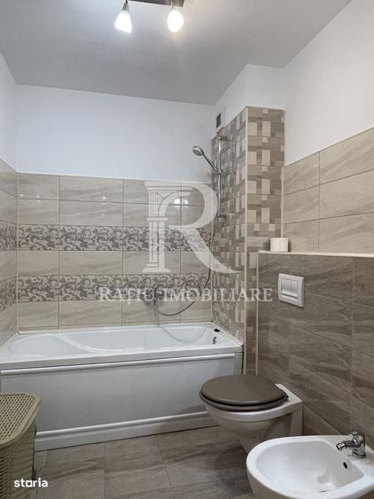 Apartament cu 3 camere decomandat în Nufărul
