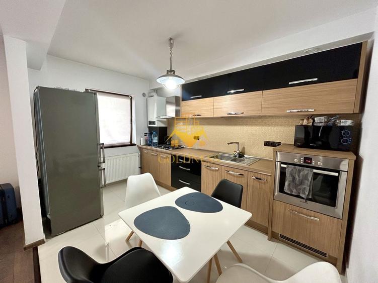 Apartament cu 3 camere semidecomandat, mobilat în Florești