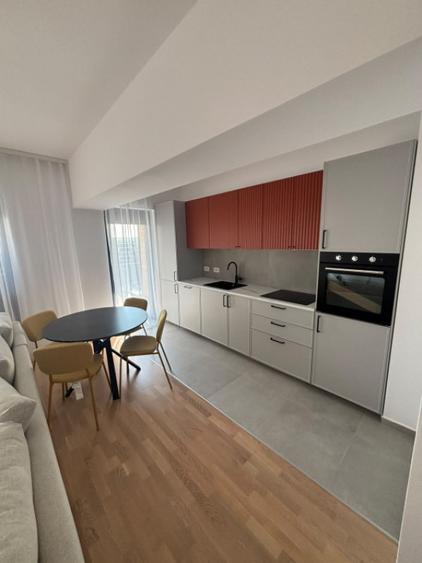 Zona Marriot, Prima inchiriere, totul nou,2 camere (loc de p - 4