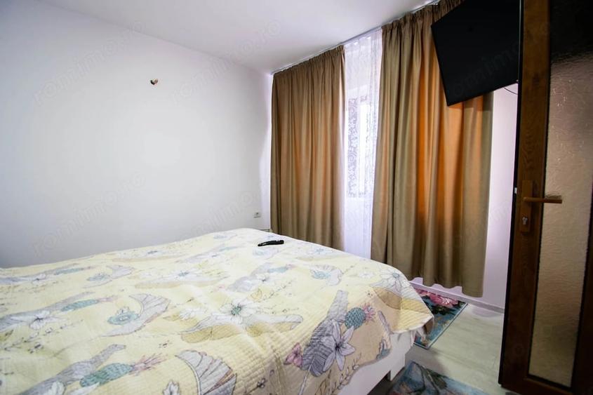 Casă cu 4 camere cu Teren 10000 Mp în Valea Roșie