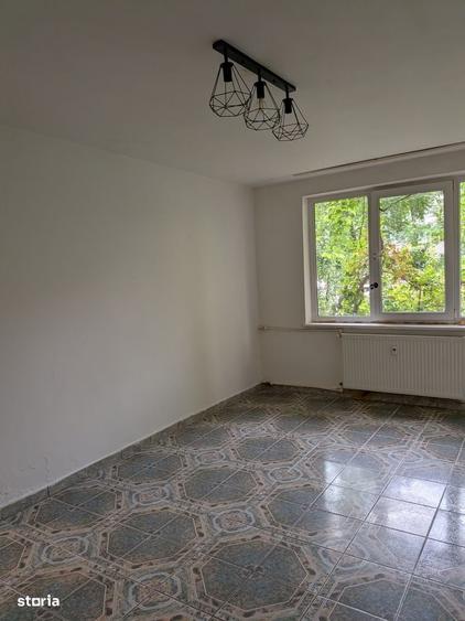 Apartament cu 2 camere semidecomandat în Brazda lui Novac