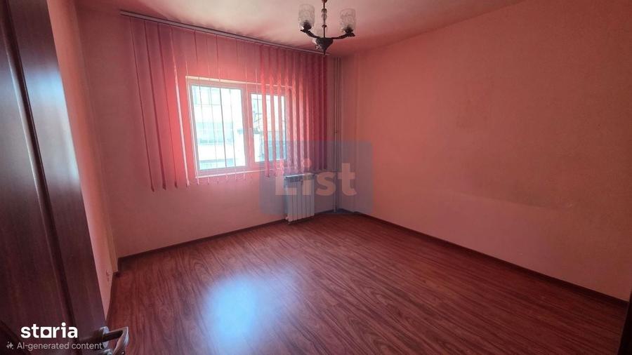 Apartament cu 4 camere decomandat în Gura Văii