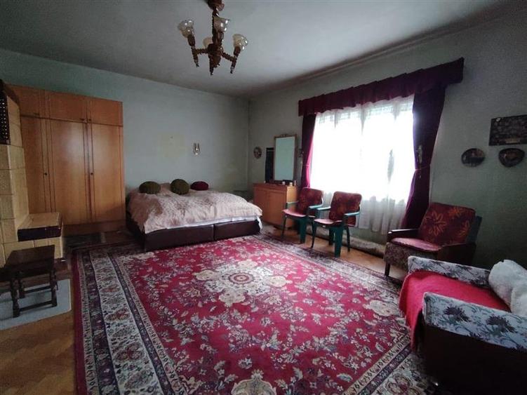 Duplex cu 4 camere cu Canalizare în Central