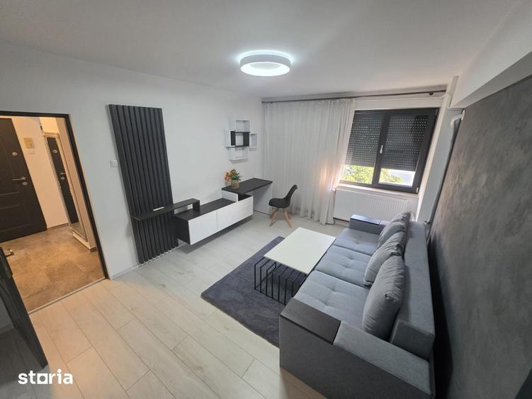 Apartament cu 2 camere semidecomandat în Central