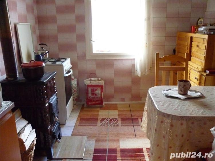 Apartament cu 4 camere decomandat în Central