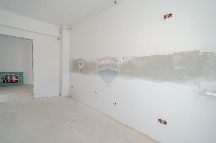 Apartament cu 2 camere decomandat în Theodor Pallady