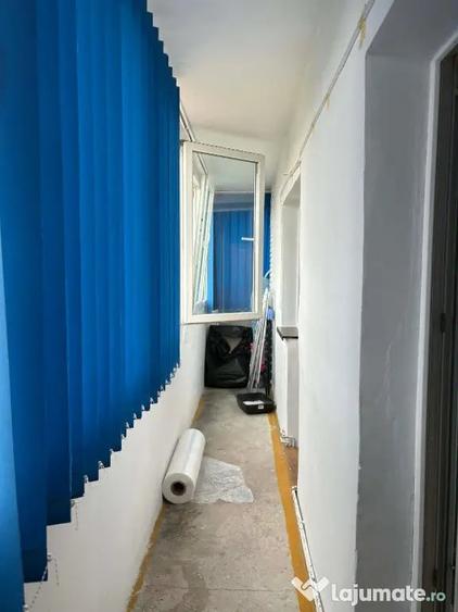 Apartament cu 2 camere decomandat în Triaj