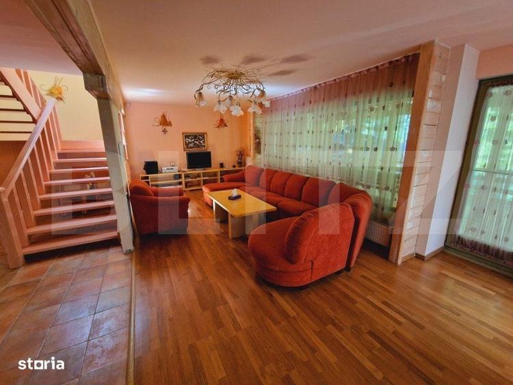 Casă cu 4 camere cu Teren 1000 Mp în Central
