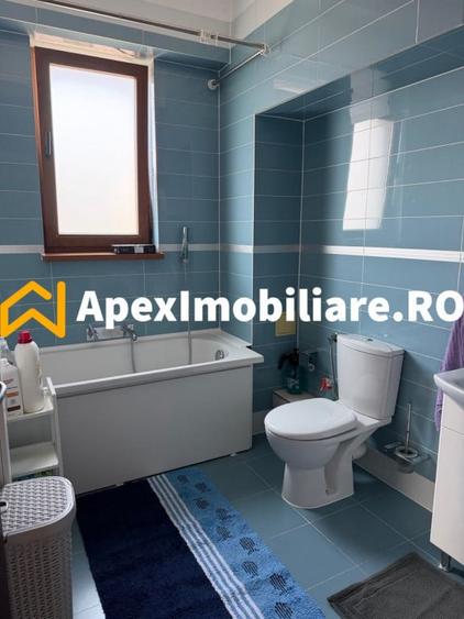 Apartament cu 4 camere decomandat în Herăstrău