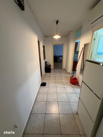 Apartament cu 3 camere decomandat în Rahova