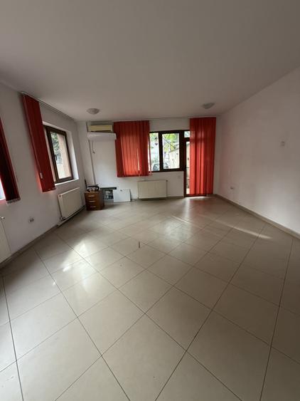 Birou, de 72 mp, în 13 Septembrie