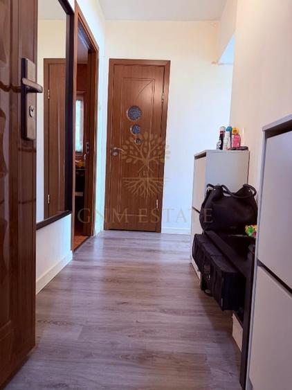 Apartament cu 3 camere decomandat, mobilat în Drumul Taberei