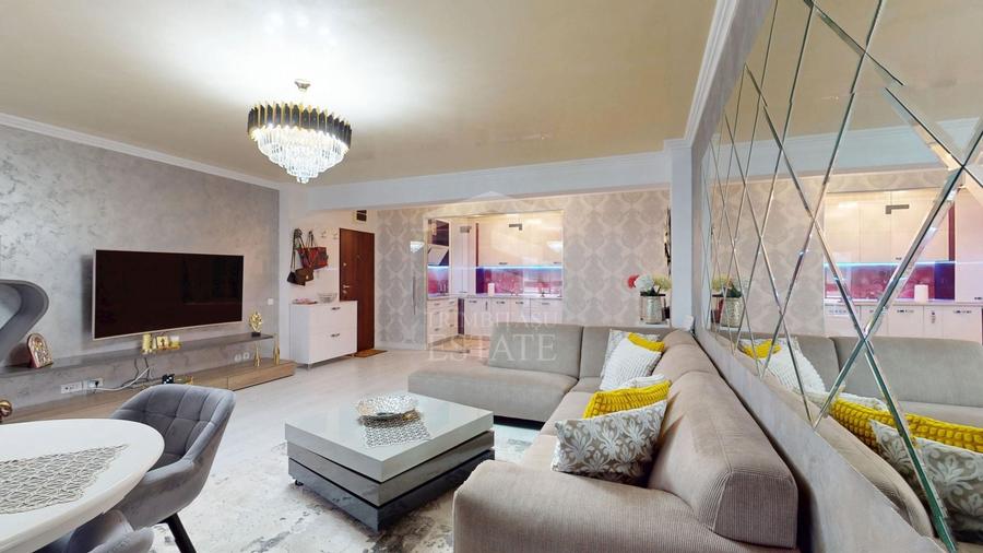 Apartament cu 3 camere semidecomandat, mobilat în Baba Novac