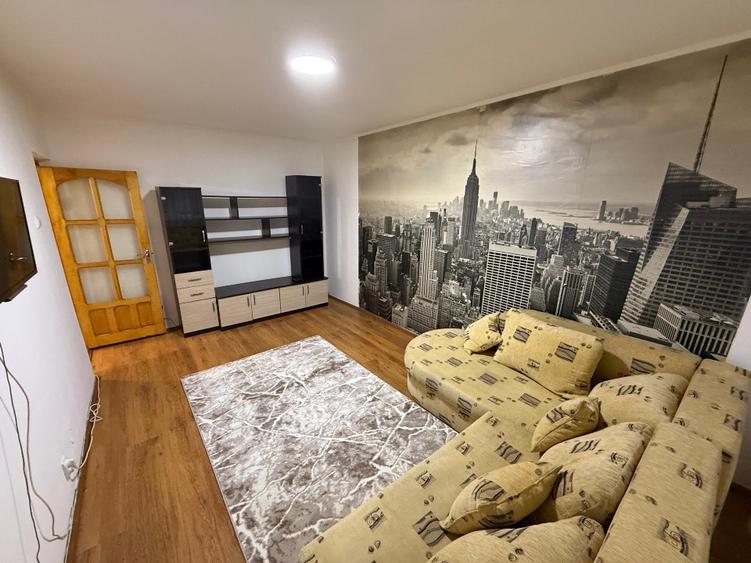 Apartament cu 2 camere decomandat în Nicolina