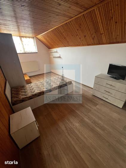 Casă cu 3 camere decomandat cu Teren 300 Mp în Centrul Civic
