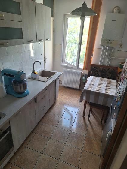 Apartament cu 2 camere decomandat în Tudor
