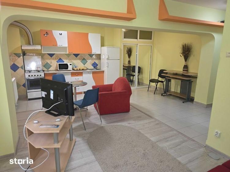 Garsoniera moderna in Trivale, stradal vis a vis de piata complex 2 - 1