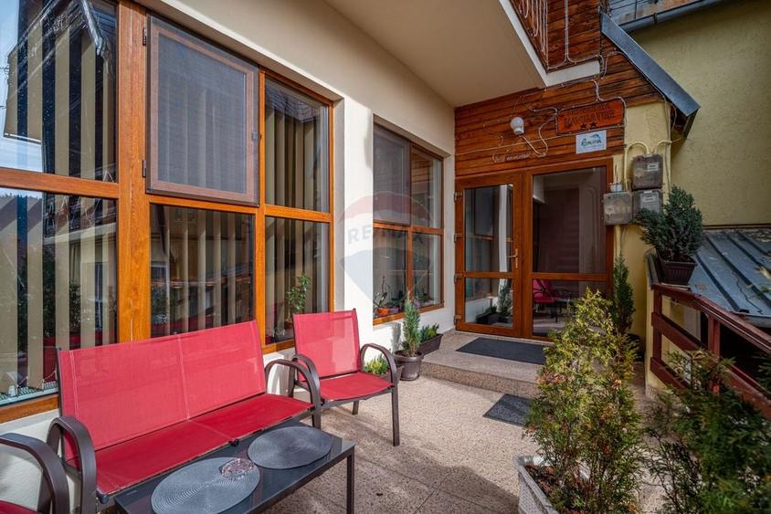 Apartament cu 4 camere decomandat, mobilat în Valea Alba