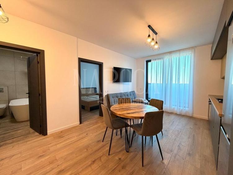 Apartament cu 3 camere semidecomandat în Someșeni