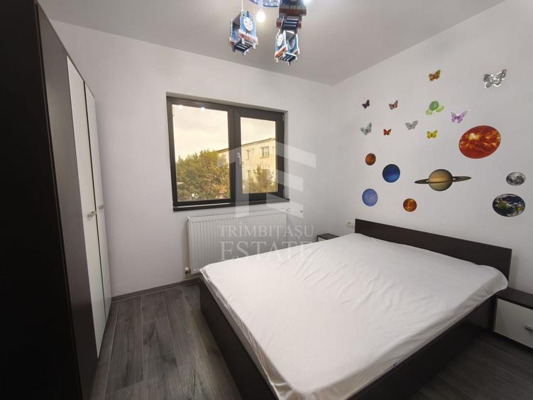 Apartament cu 3 camere decomandat, mobilat în Central