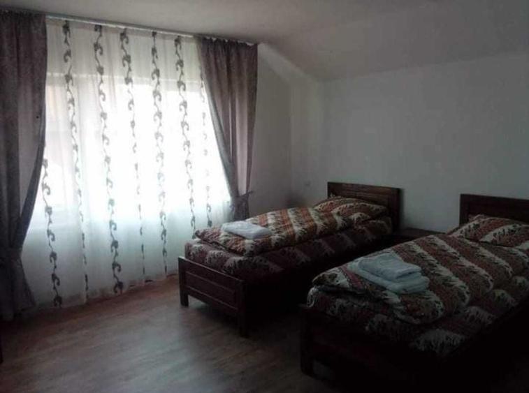Casă cu 4 camere cu Teren 500 Mp în Cristeștii Ciceului