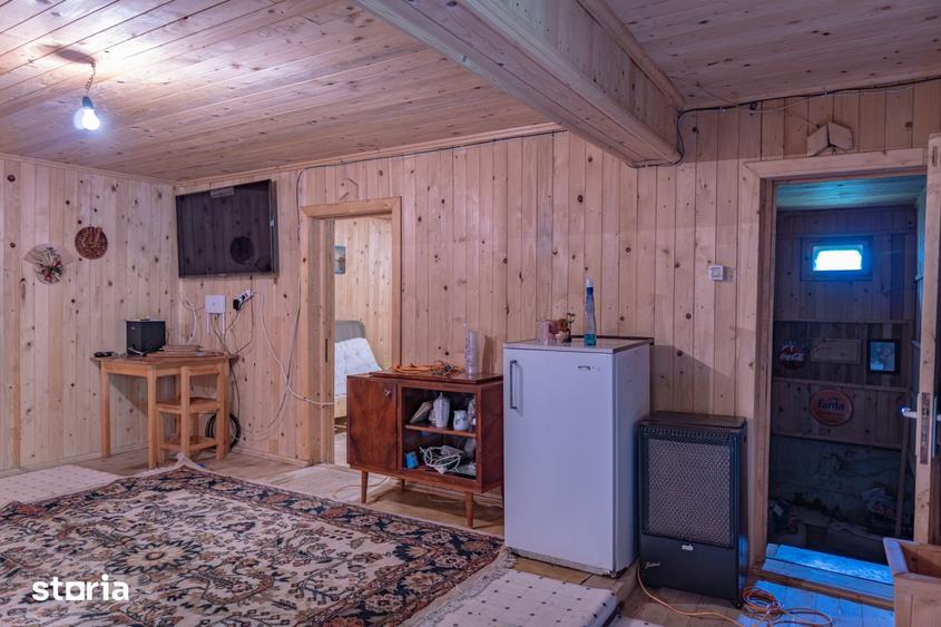 Casă cu Teren 2700 Mp în Brusturoasa