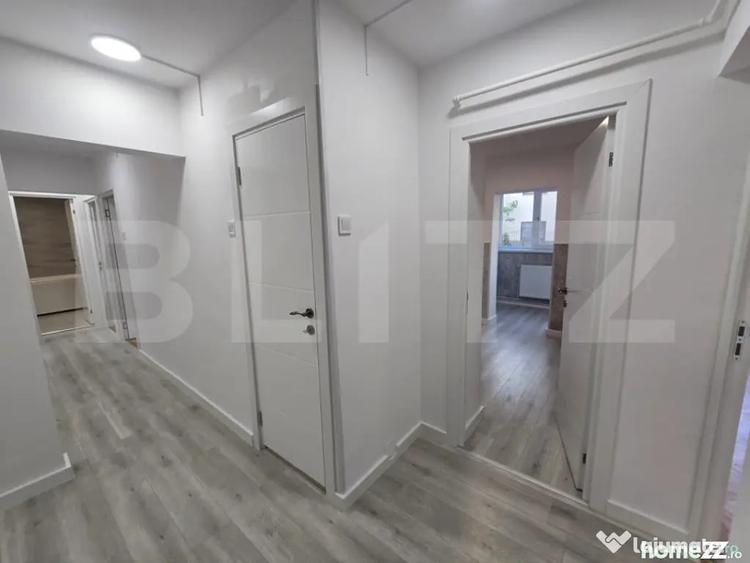 Apartament cu 3 camere decomandat în Sud