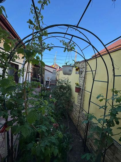 Casă cu Teren 164 Mp în Anda