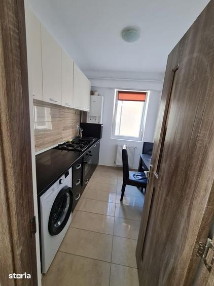 Apartament cu 3 camere decomandat în Iris