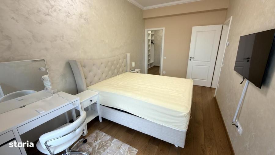Apartament cu 3 camere decomandat în Lazaret