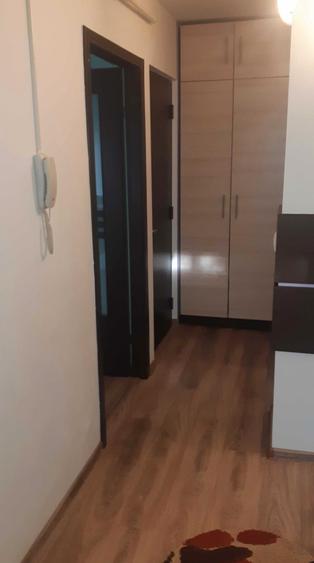 Garsonieră decomandată în Nicolina