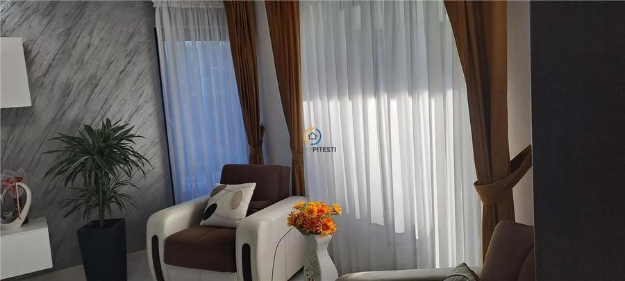 Casă individuală cu 5 camere cu Teren 700 Mp în Lăbușești