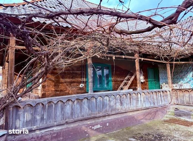 Casă cu 2 camere cu Teren 1304 Mp în Rozavlea