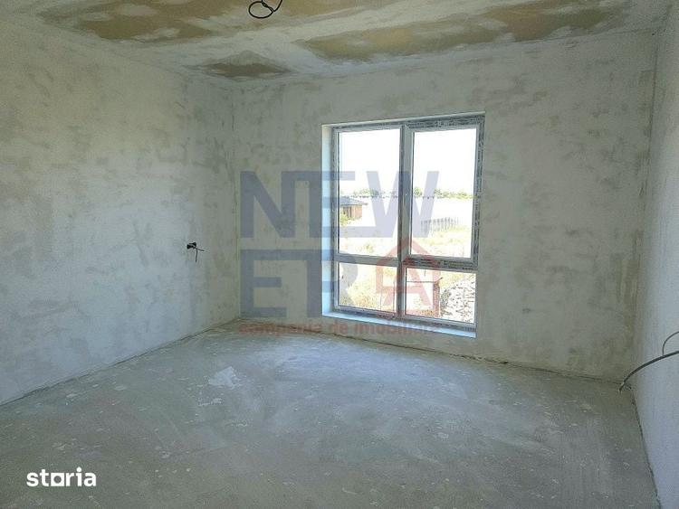 Casă cu 5 camere cu Teren 354 Mp în Crevedia