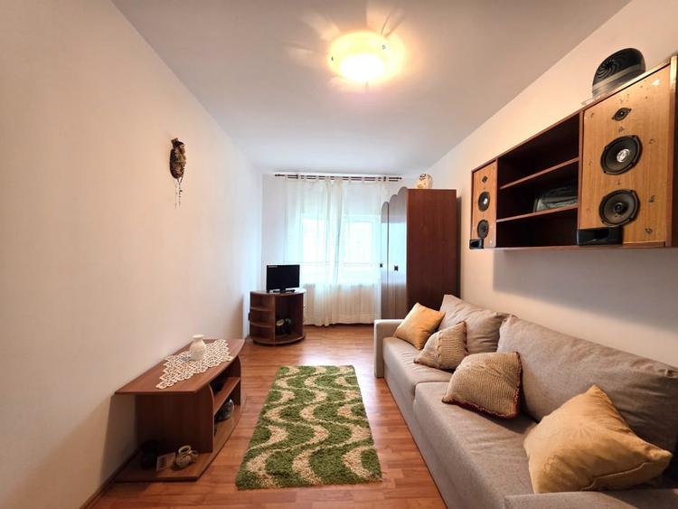 Casă individuală cu 3 camere cu Garaj în Oituz